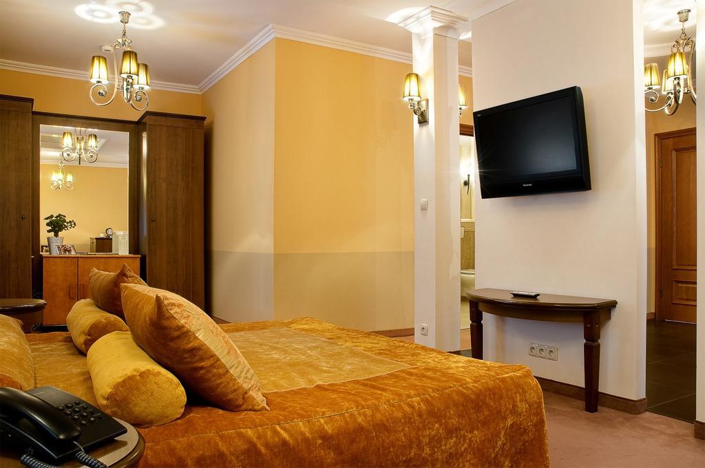 Hotel Aleksander Wloclawek Exterior photo