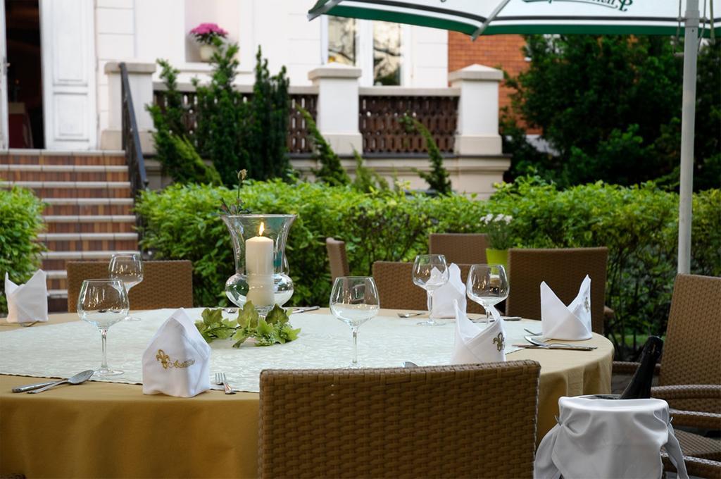 Hotel Aleksander Wloclawek Exterior photo